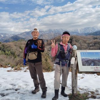 山頂に居るとやってきた信ちゃんと久々に会えた。