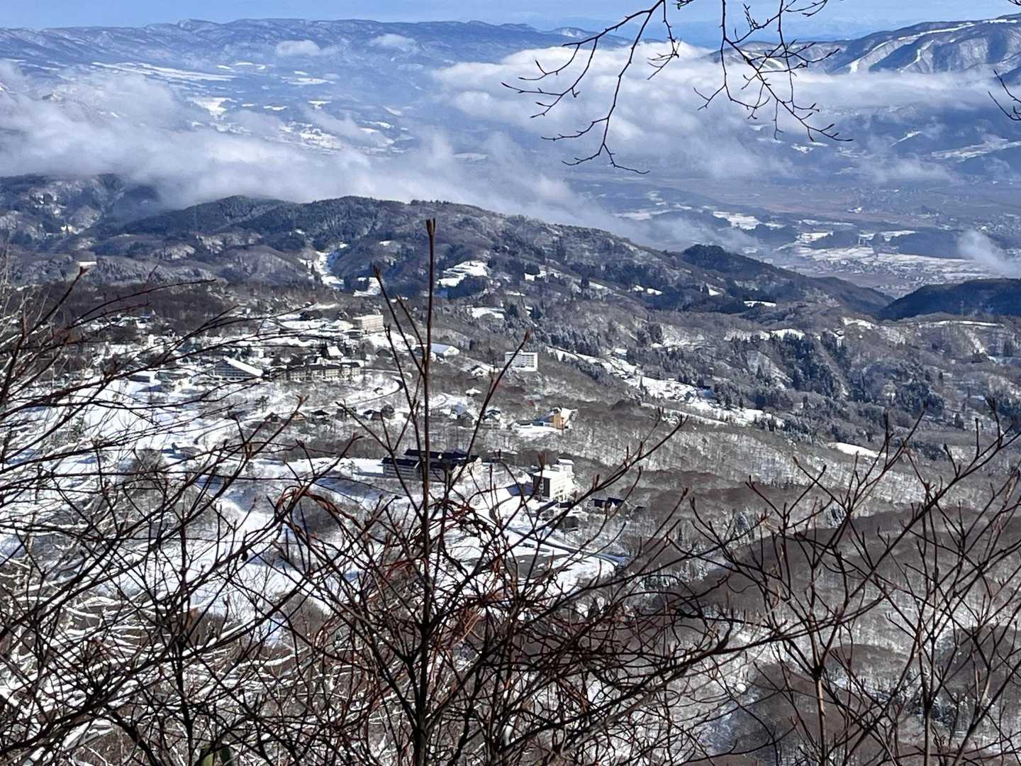 斑尾の村とスキー場