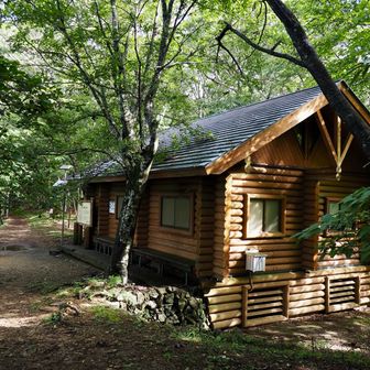 一丁前の避難小屋