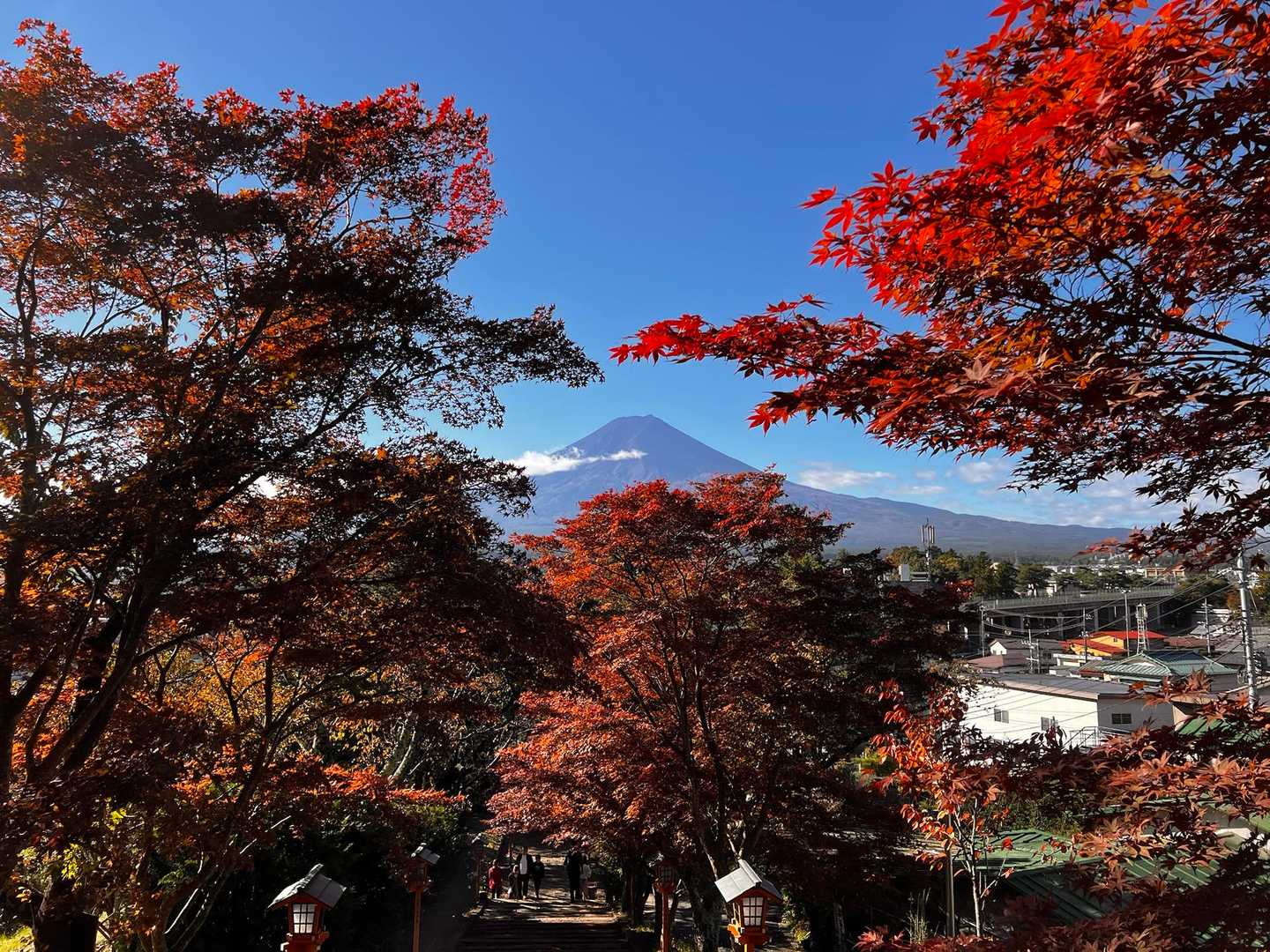 新倉富士浅間神社から