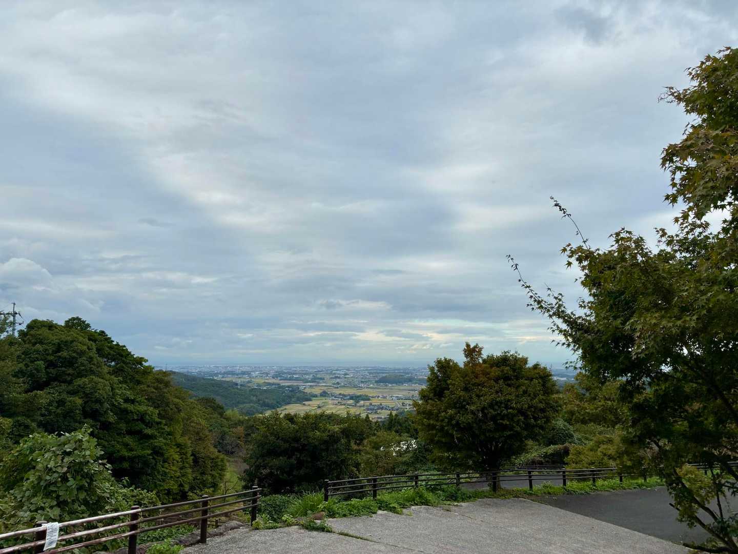 雨に降られず無事駐車場へ🅿️