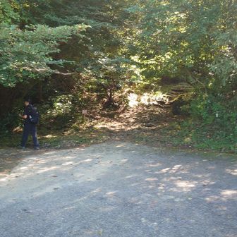 ここから女体山頂へ