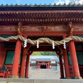 山門をくぐると