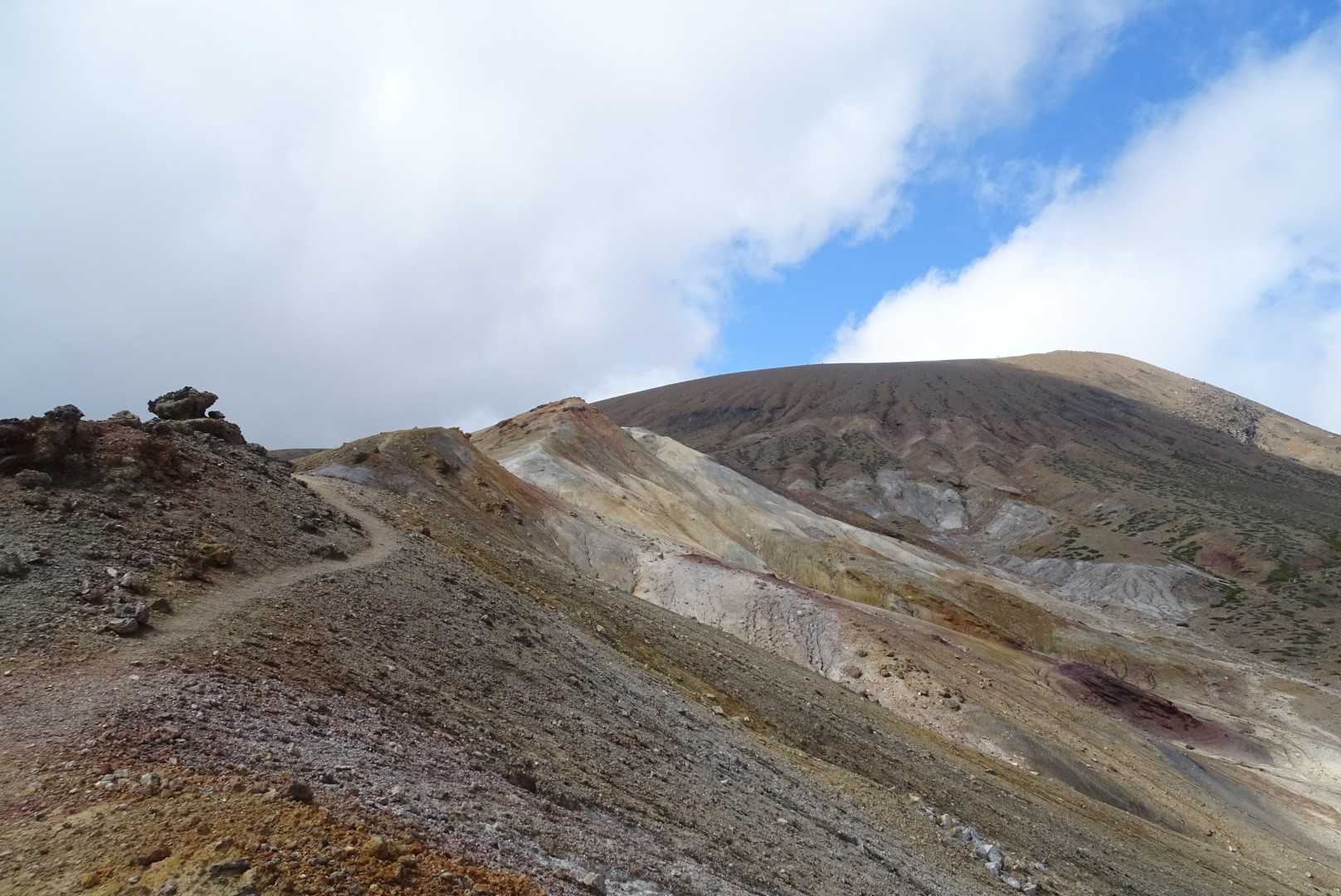 雌阿寒岳 往復コースの写真