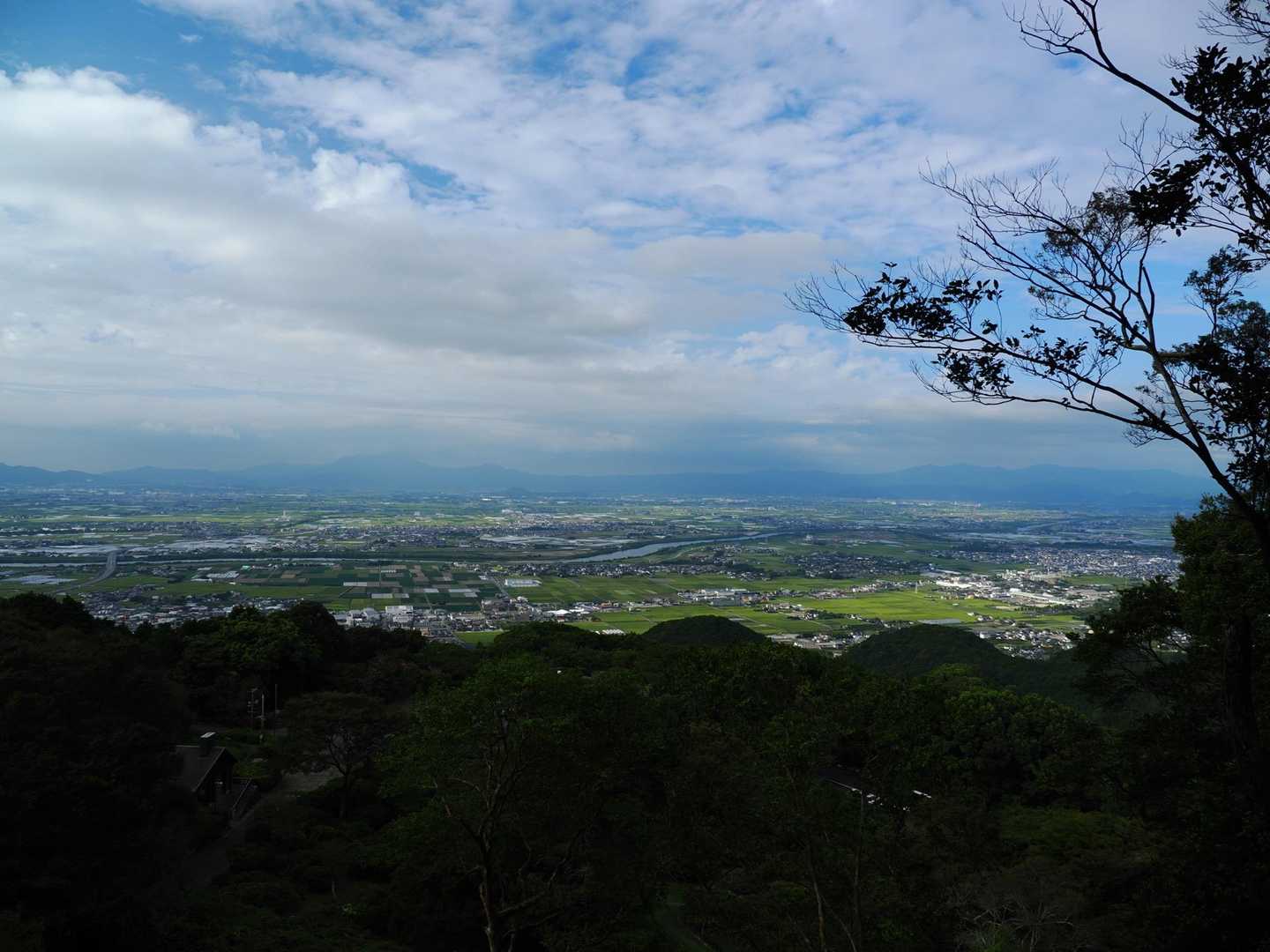 高良山山頂は伐採で眺望がバツグンに開けてます👍🎶