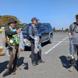 王子宮コースは、結構な量のゴミを回収。ご苦労様です😊
