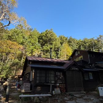 しらびそ小屋