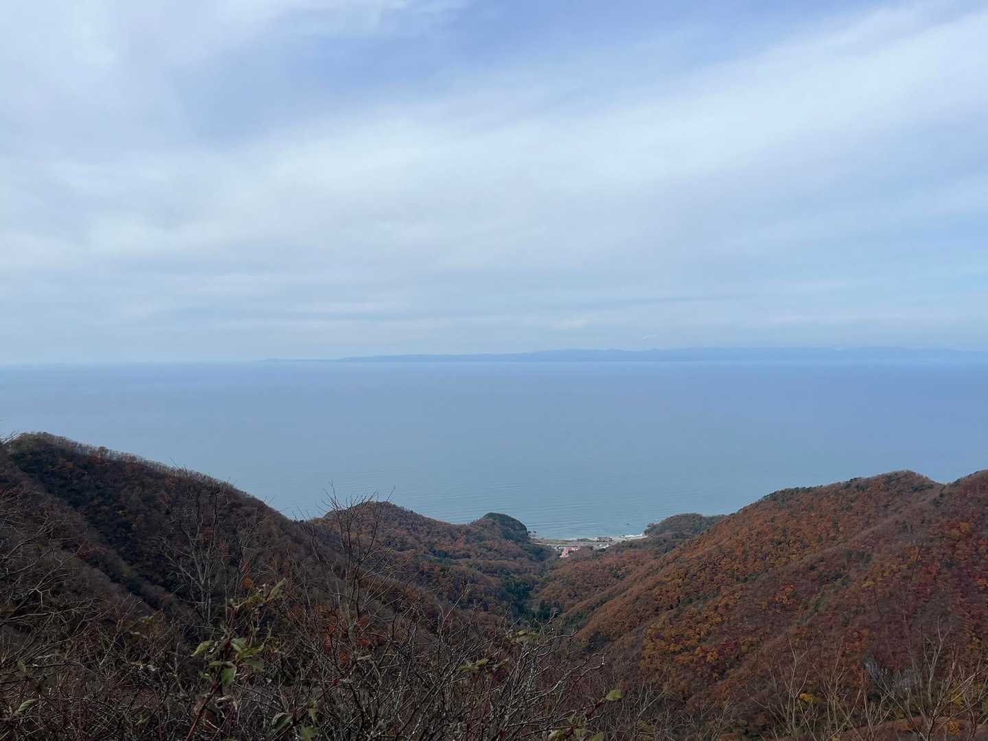 日本海と佐渡ヶ島