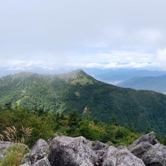 これからあの烏帽子岳に行きます