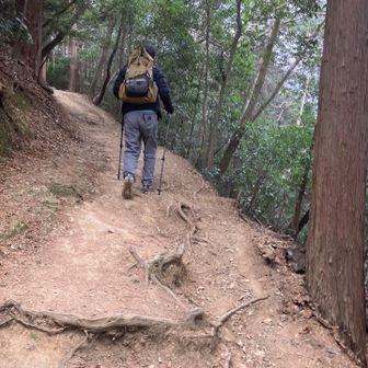 さぁ観光終了　縦走スタート