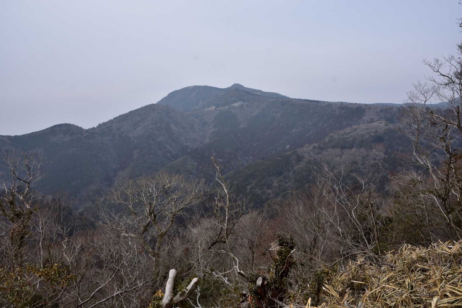 鞍岳