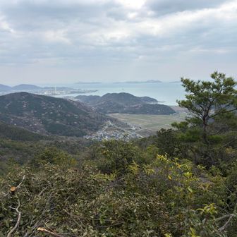 ②毘沙門山　
山頂から赤穂方向