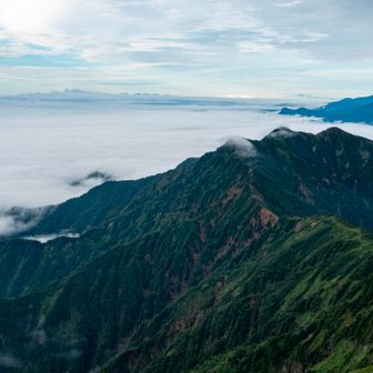 遠く富士山まで