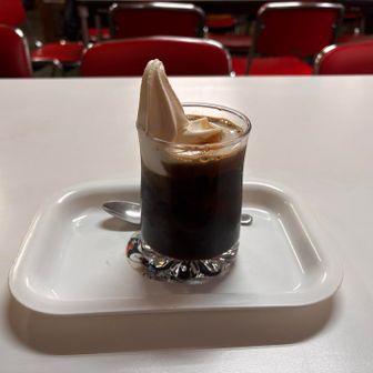まだまだ　珈琲フロート
