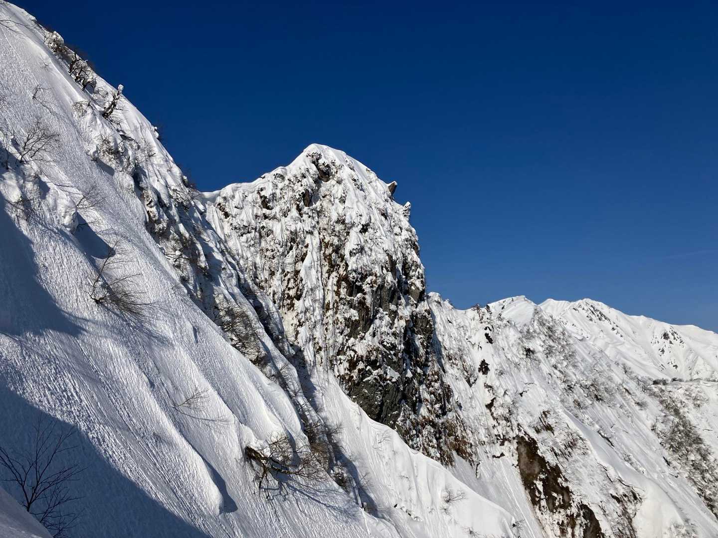 鏡ケ成キャンプ場登山口-烏ヶ山 往復コースの写真