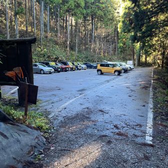 駐車場着、お疲れ！