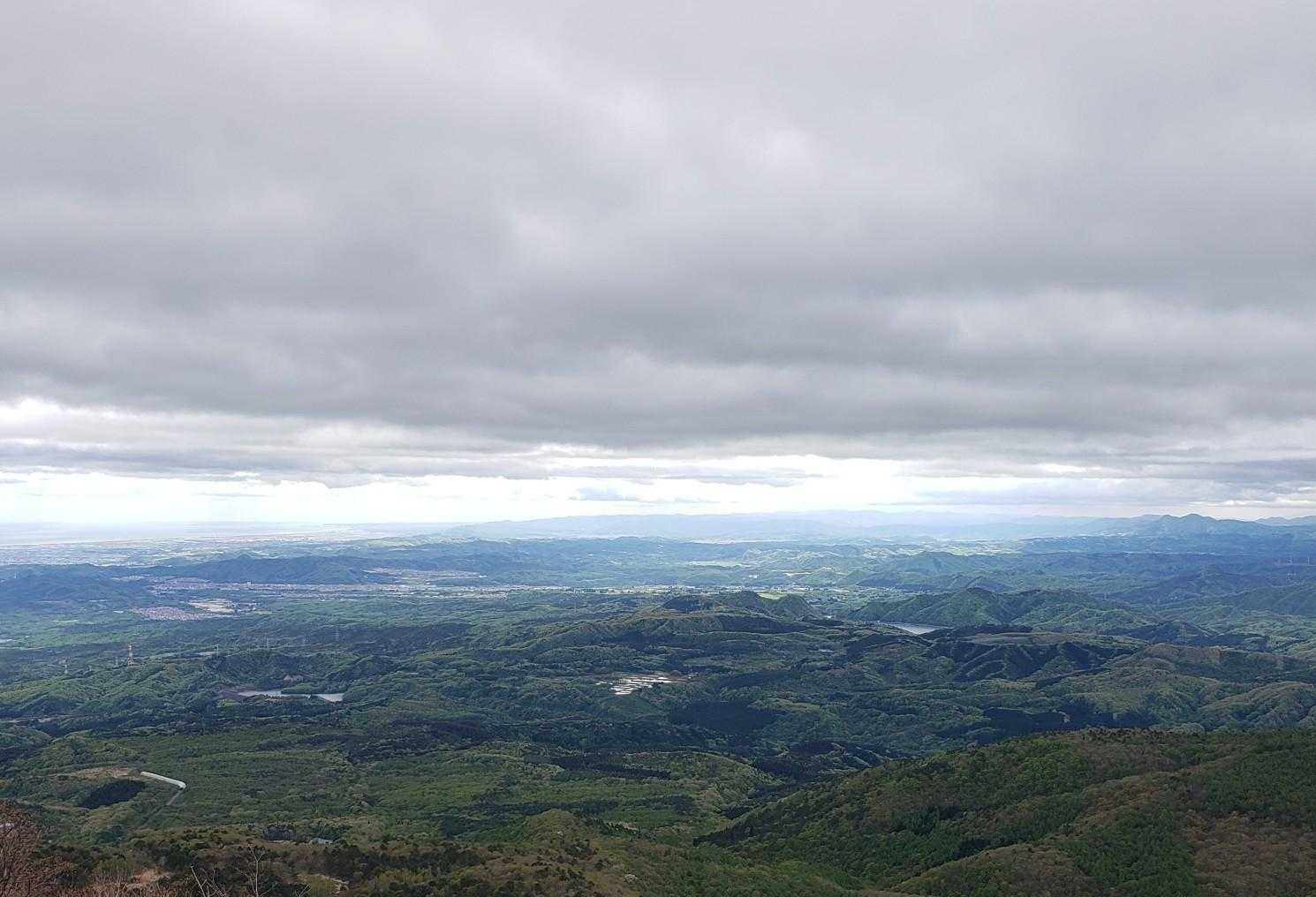 曇り空ですが七北田ダムと大倉ダム、海が見えます👀✨