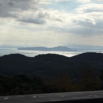 ヤッホー
良い眺めだけど、今日は曇ってちょっと残念