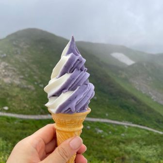 テント担いだ帰り道。雷鳥荘でブルーベリーミックスソフト。後少しがんばろう！