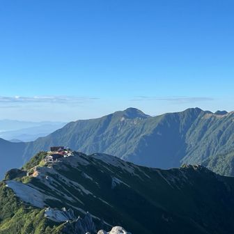 燕山荘から大天井へと続く稜線