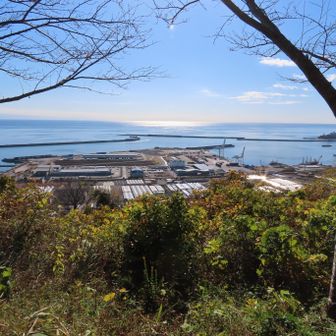 南に高知新港方面