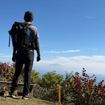 中年おじさんと御嶽山⛰️
山頂の木々が色づき始めてます✲𓂃◌𓈒𓐍 