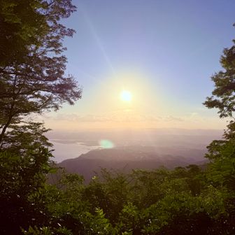 　　　さぁ名残惜しいけど下山します