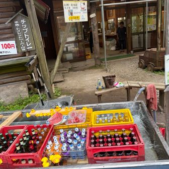 美濃戸山荘
スイカが売ってました。

お疲れ山でしたー