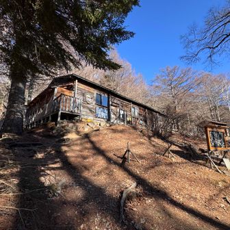 もう閉まってるんだって、メニューは美味しそう(´,,•﹃•,,｀)