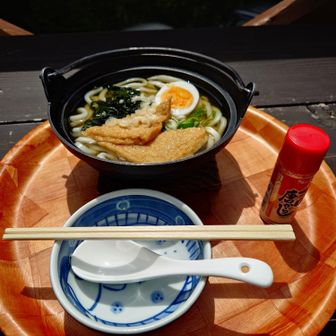 今日の1番の目的
鍋焼きうどん🍲800円
美味しかった😋
