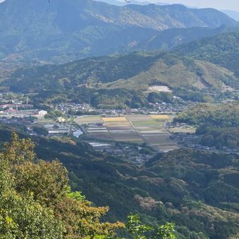 山頂から赤村