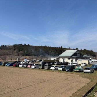 ゴール🅿️
ほぼ満車です🈵
でも工夫して停めれば、あと10台以上は停められそう🚙