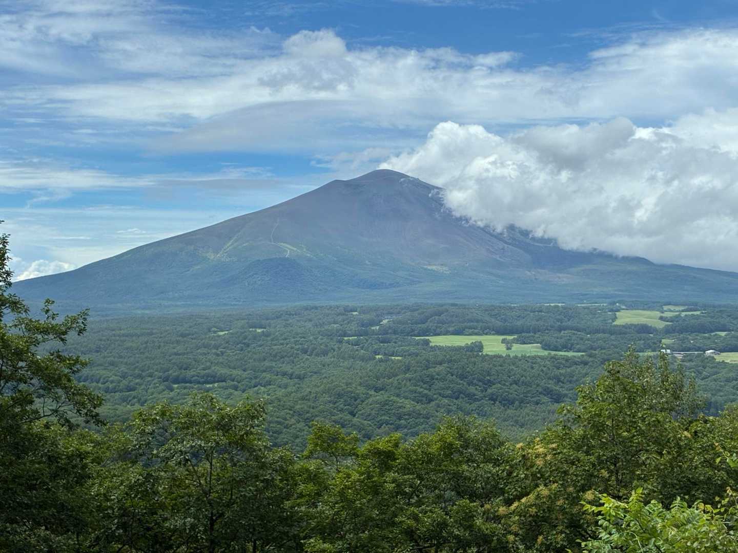 帰って二度上峠からの浅間山