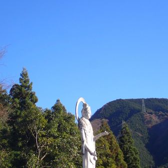 登山は笠松山に。