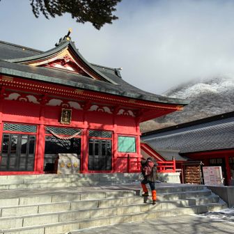今年怪我なく山歩き⛰️できた事に感謝しお参りしました🙏