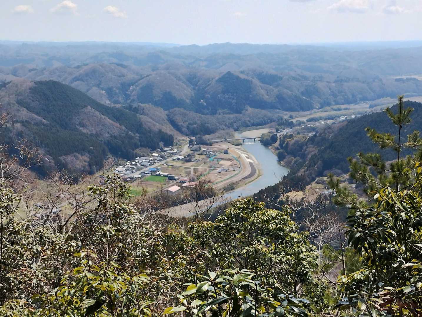 久慈川です✨良い景色ですね〜🤩
休憩しないで下山します🤗