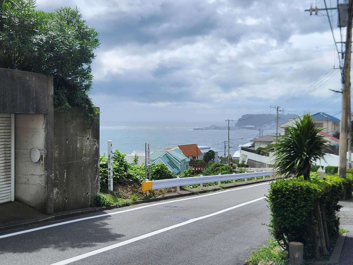 七里ヶ浜方面に出ました。
