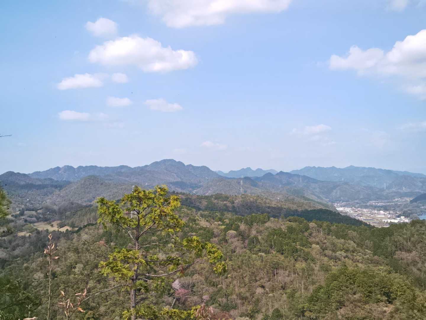 第二見晴らし台から
納古山方面