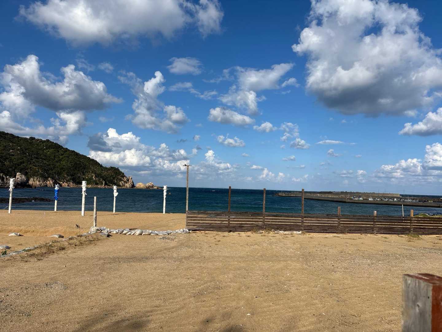 海抜ゼロ
芥屋海水浴場から登る

海！と、皆んな喜んでます😊