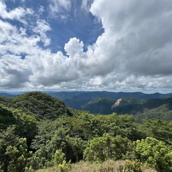 好展望✨
山頂は22℃くらい🎐
