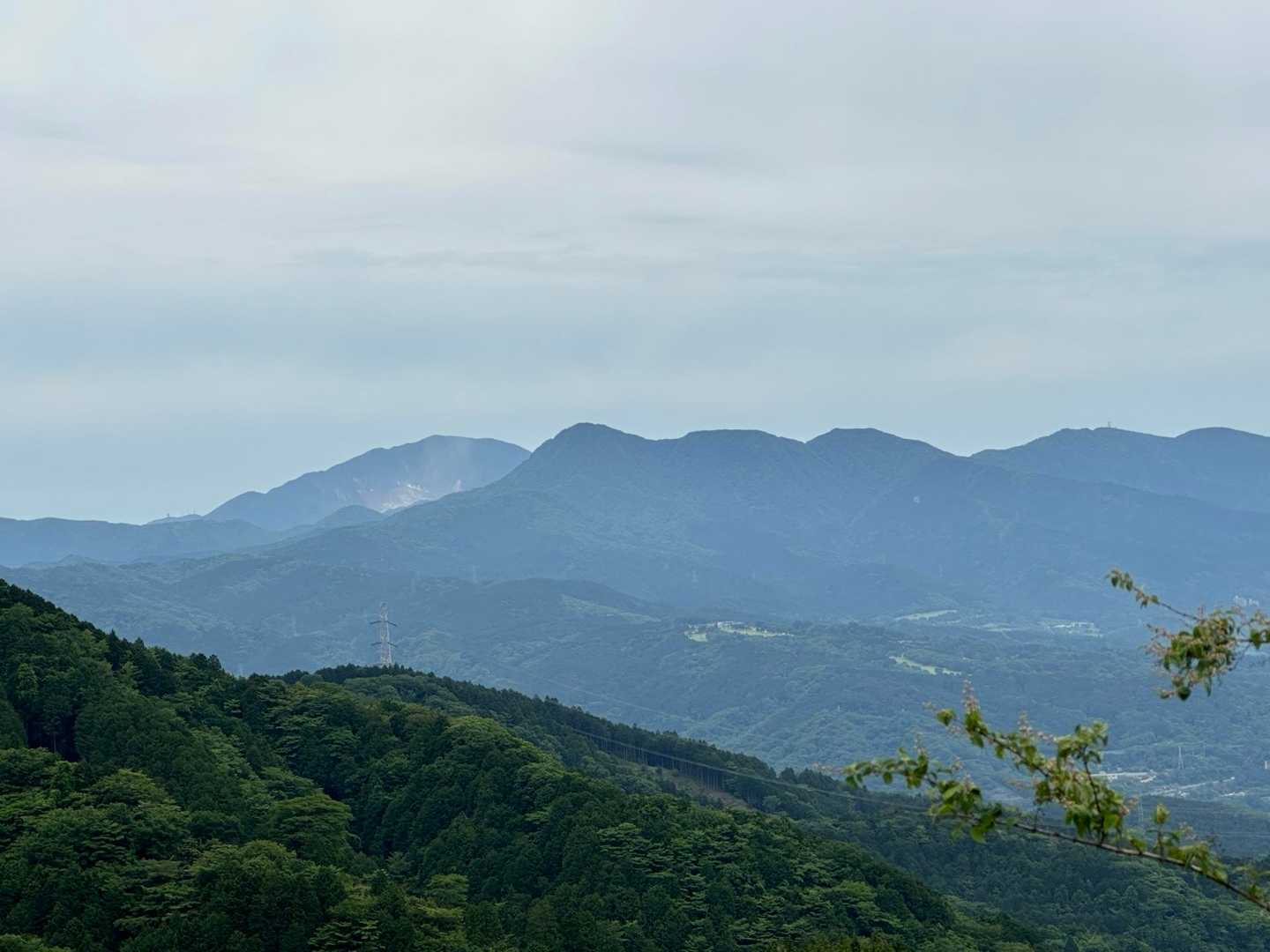 箱根の山々。