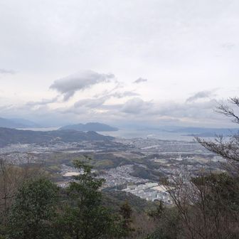 大応山から撮る。晴れてきました。