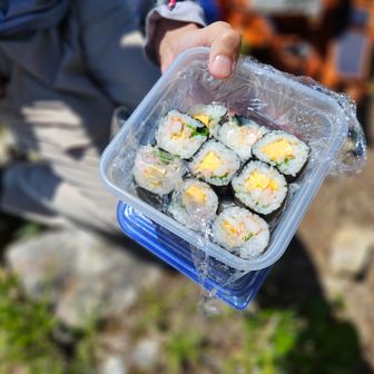 サクラさん手作り巻き寿司🍣
美味しかった😋