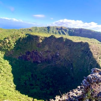 火口がくっきり見えますね👀