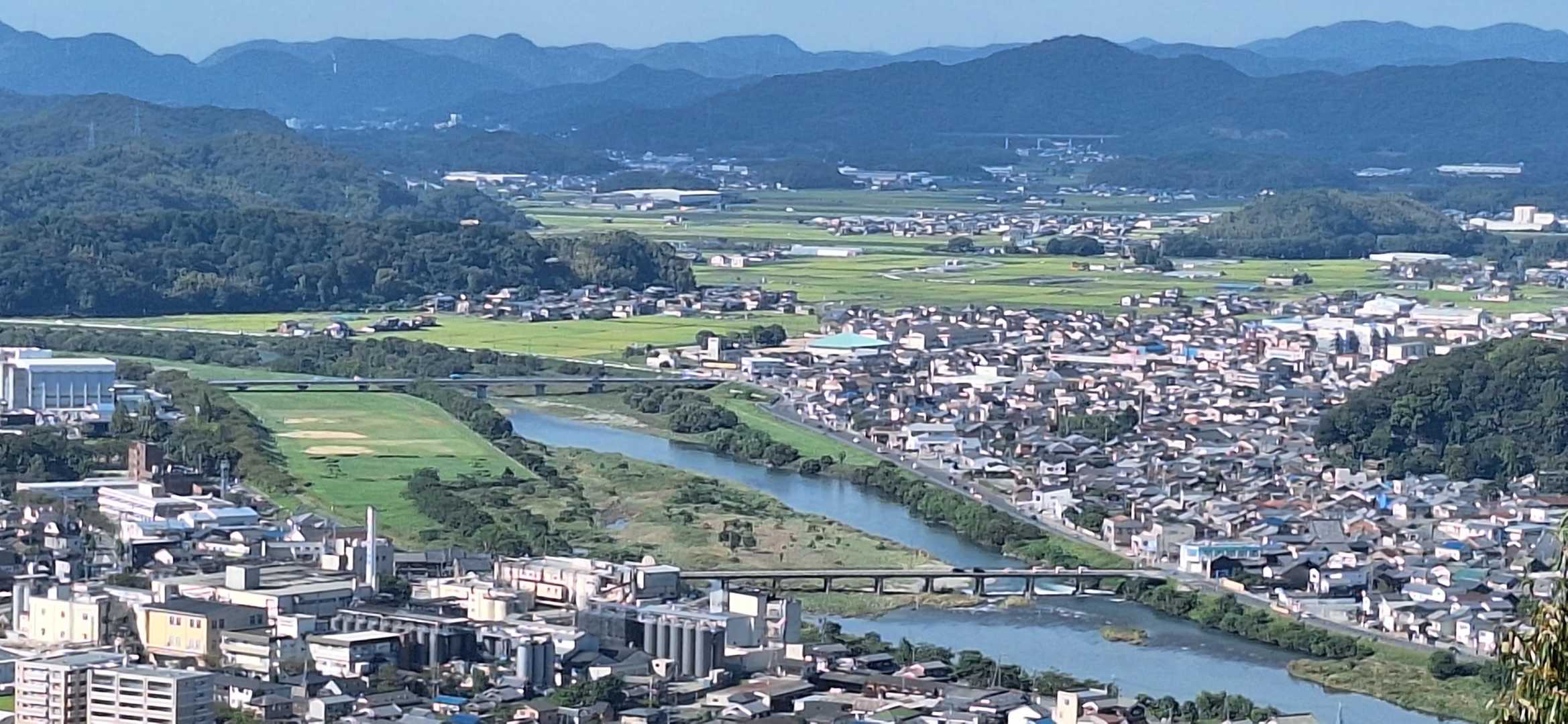 揖保川と黍田富士方面です👀

最後までご覧頂き、ありがとうございました🙇

この後おかわり山として、近くの鶴嘴山に登ります🚙💨