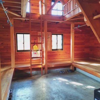 小屋はキレイに使われている