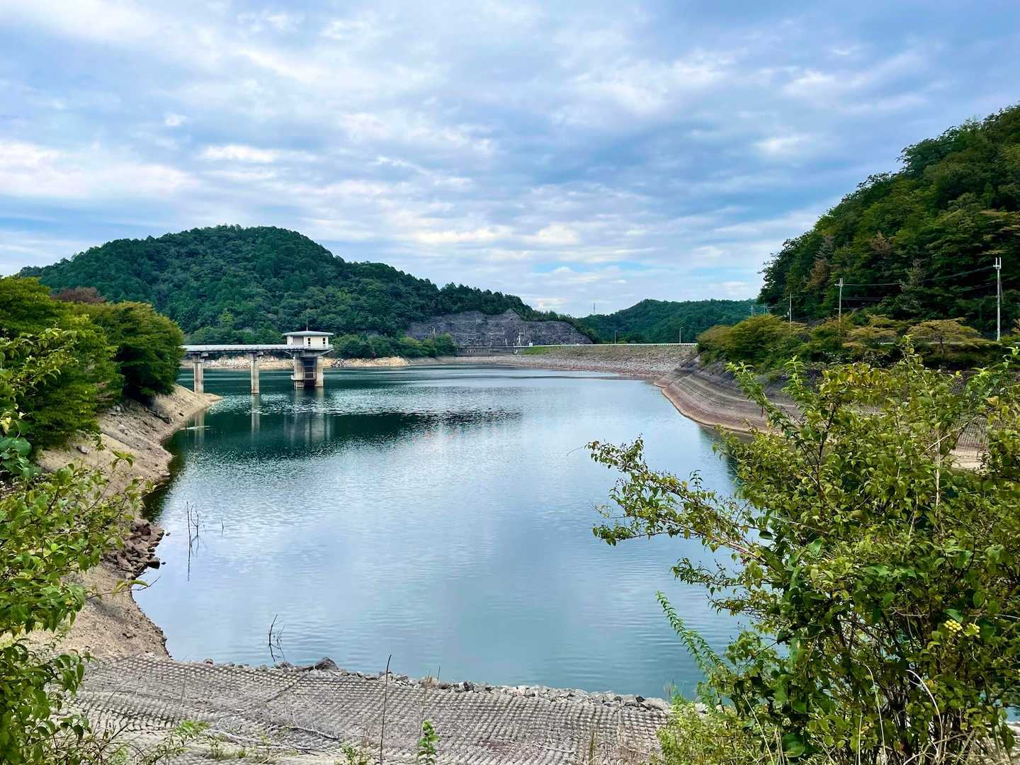 駐車場前から見た糀屋ダム

最後まで見ていただきありがとうございました♪
