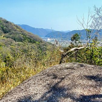    🏢キリンビールが見える 🍺
　　↖️大森山　　　　↩️