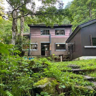 途中から電話連絡もしたが、思ったより早く奥黒部ヒュッテ到着
情報は小屋にしっかり届いていた模様
