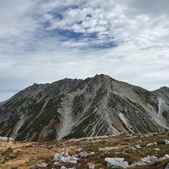 頂上付近からの雄山